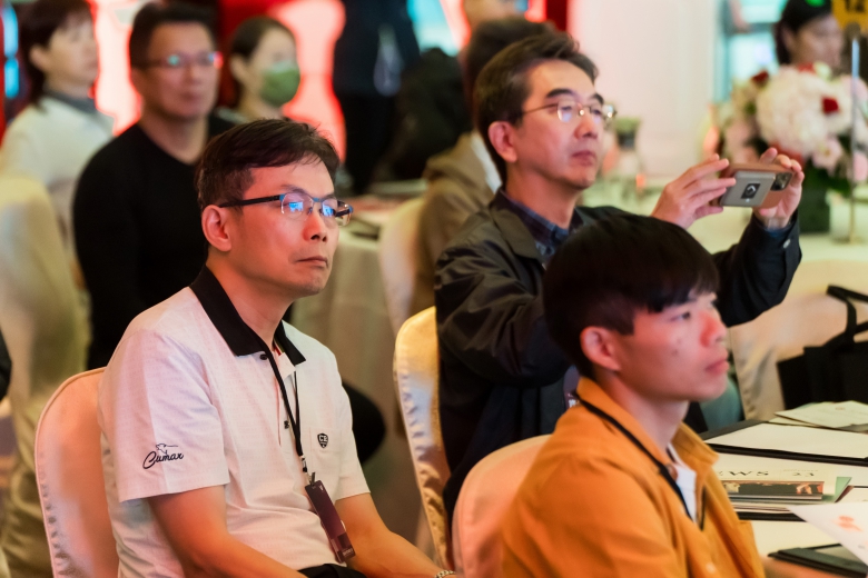 20251123141131ILCE-9